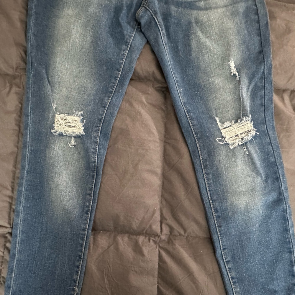 Button Fly Ripped Washed Color Jeans - Picture 6 of 6